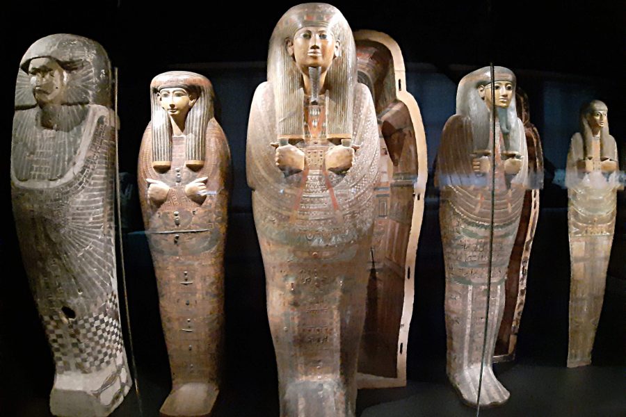 Mummiehuizen in het Rijksmuseum van Oudheden in Leiden